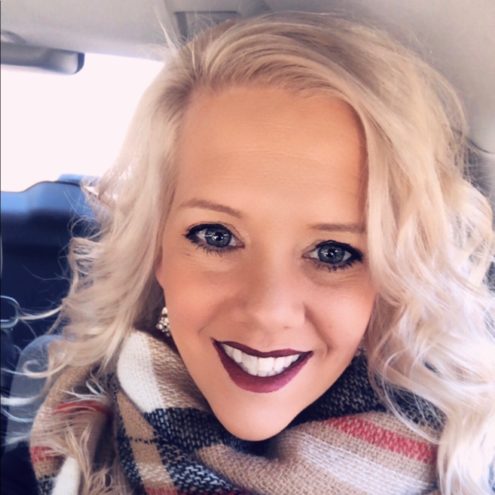 Meet your Posher, Teresa